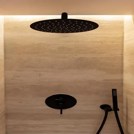 Refined With Balcony - 2p - Saint Lazare Apartment Paris